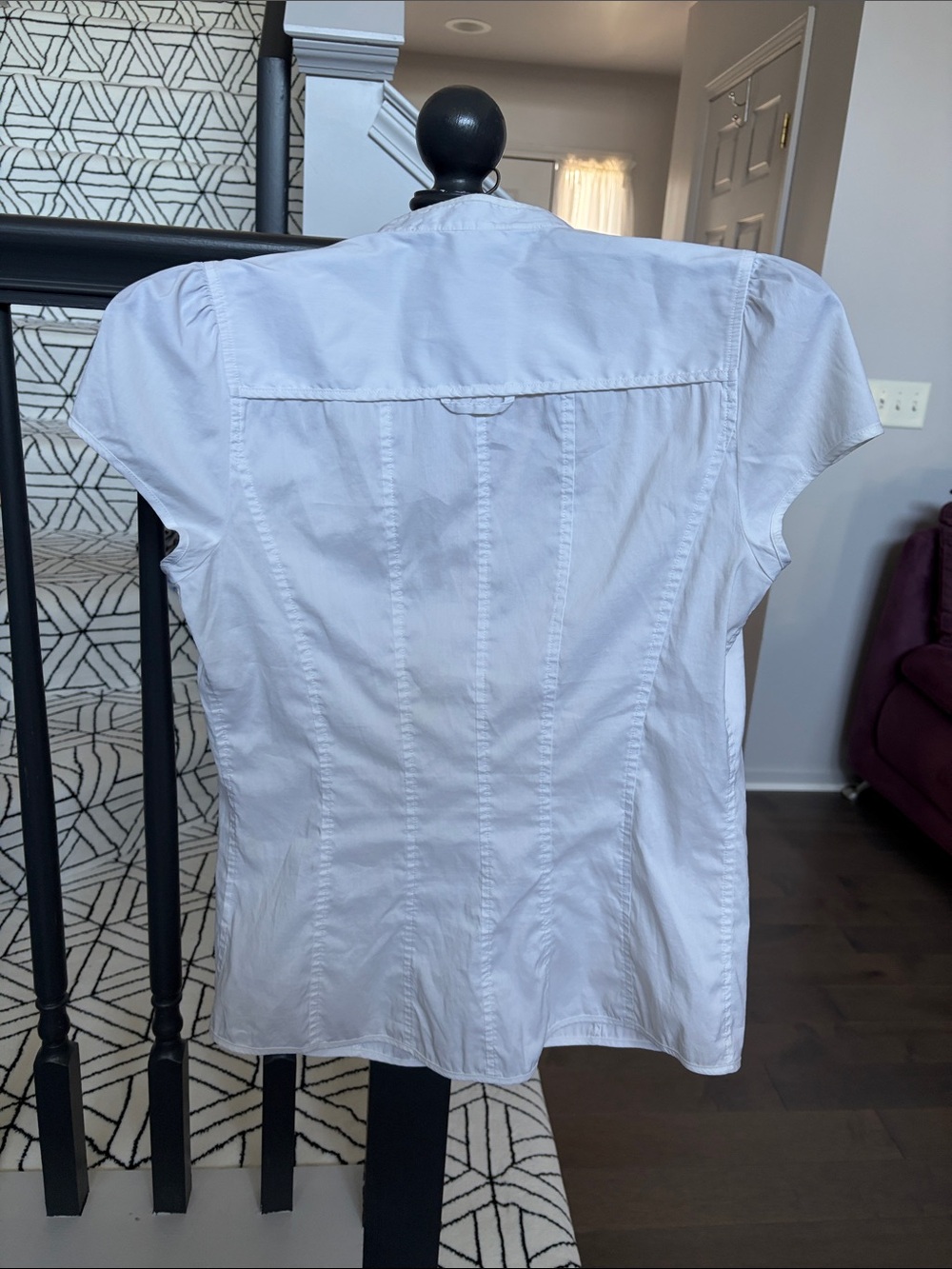 Armani Exchange White Short-Sleeve Button-Down Shirt - Picture 7 of 9